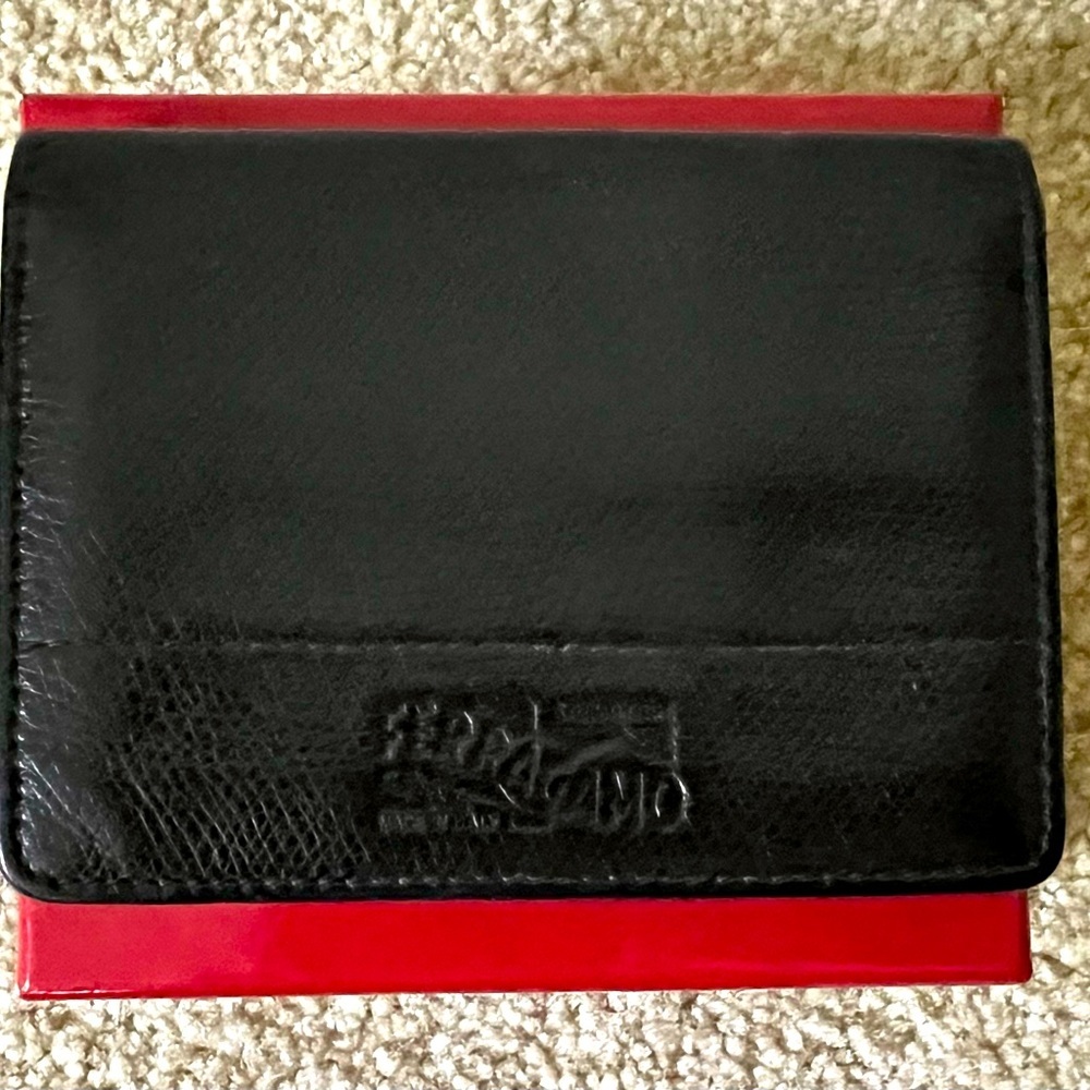Salvatore Ferragamo Black Unisex Leather Cardholder EXCELLENT CONDITION - Picture 2 of 10